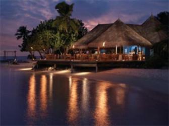  Four Seasons Resort Maldives (Kuda Huraa) 5* (    ( ))         :  - 