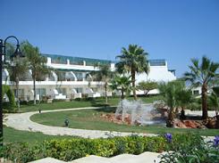Отель Hilton Sharm Waterfalls Resort 5* (Хилтон Шарм Вотерфолз)         Кур ...